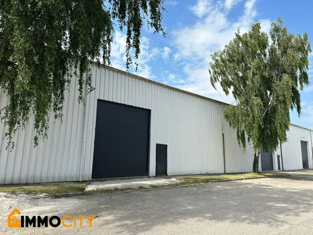 Modernste Halle mit 890 m² in Leobendorf - Ideal für Lagerzwecke! - Bild 1