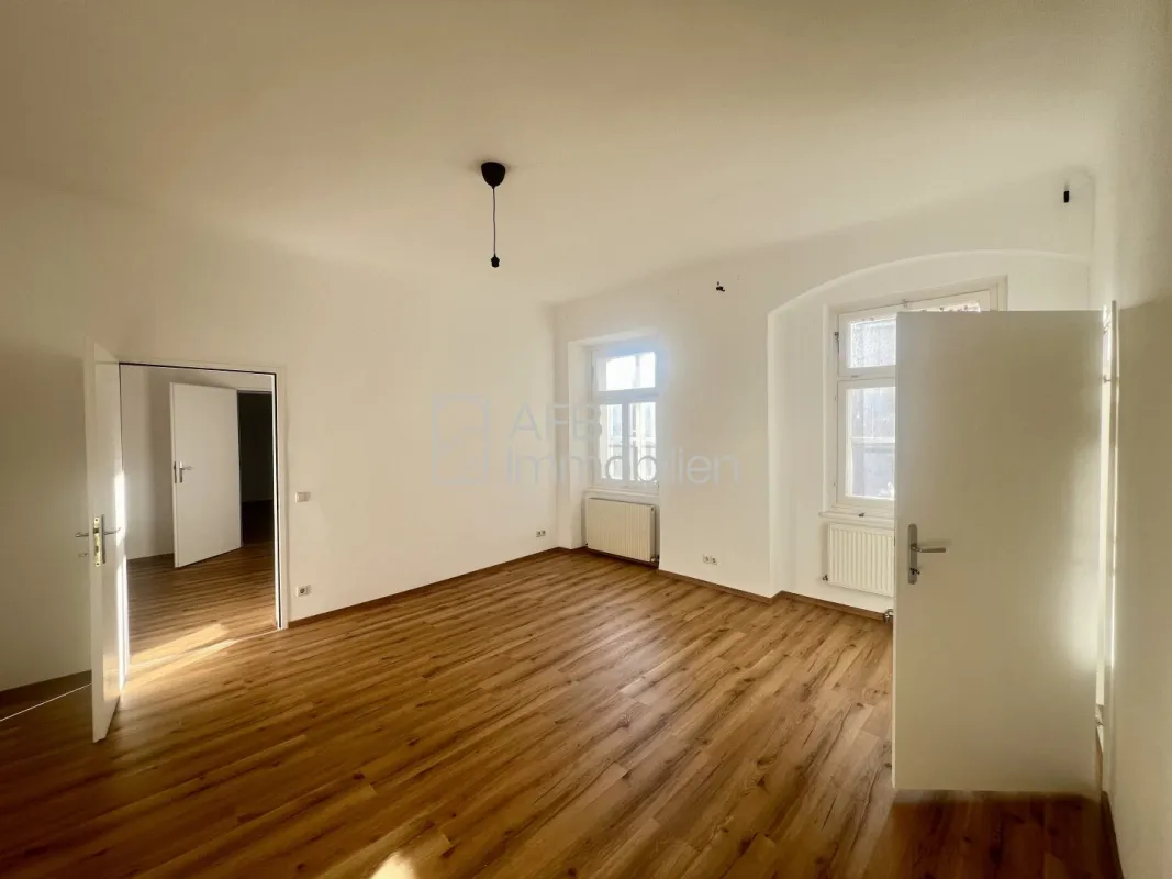 Neu-sanierte 3-Zimmer-Wohnung mitten in der Herrengasse - Bild 1