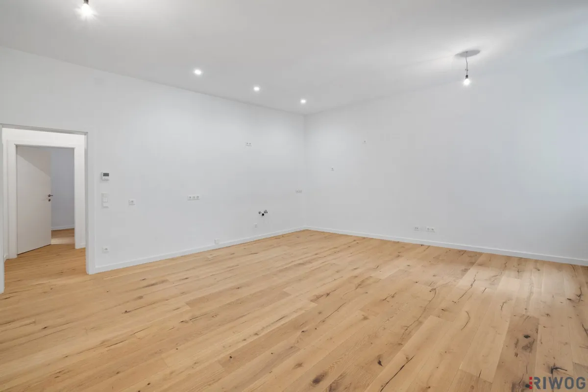 Altbau mit effizienten Grundriss und Freifläche - Bild 1