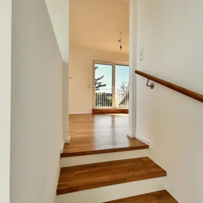 Neubau-Eckreihenhaus mit sonniger Dachterrasse, Garten und Wohnkeller - Verbringen Sie Weihnachten in Ihrem Traumhaus - Bild 3