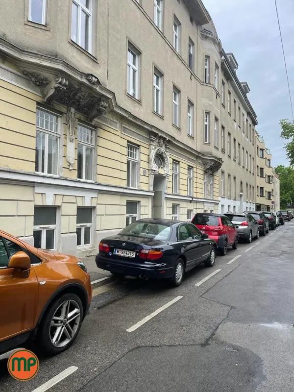 Entdecken Sie Ihren privaten Rückzugsort - Innenhof zur Vermietung - Bild 1
