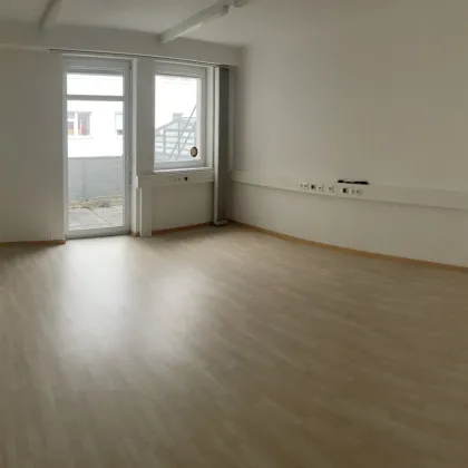 Leobersdorf Zentrum - Helles 2 Zimmerbüro - Bild 2