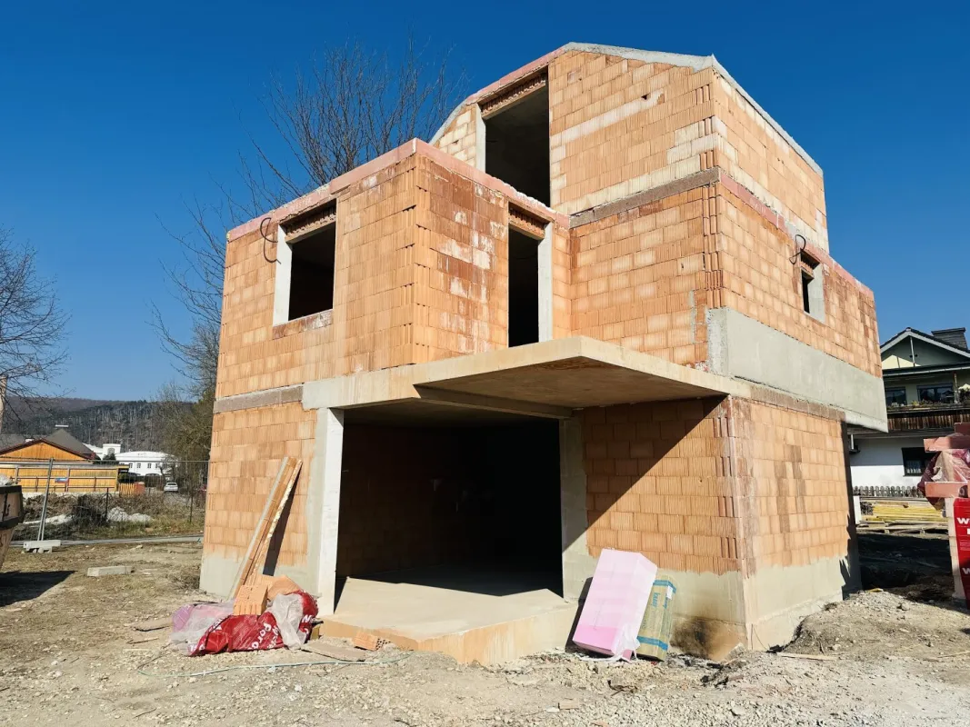 IHR NEUES EIGENHEIM! Doppelhaushälften sowie ein Einfamilienhaus in Pottenstein! 5 Zimmer + zahlreiche Aussenflächen! UNSCHLAGBARE PREISE! - Bild 1