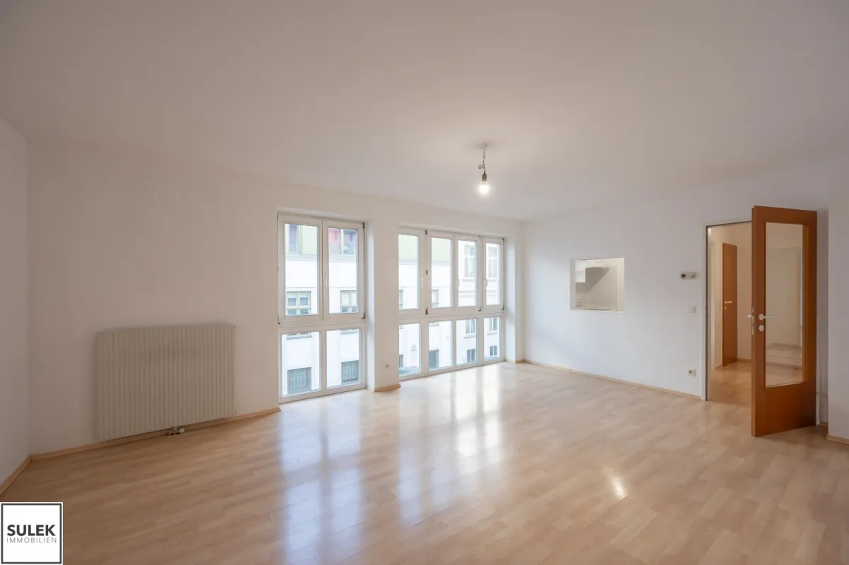 ab sofort: Helle gut aufgeteilte 2 Zimmer Wohnung - Nähe S-Bahn Gersthof - Bild 1