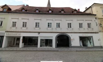 Großes Zinshaus am Stadtplatz Steyr - über 1000m2 Nutzfläche