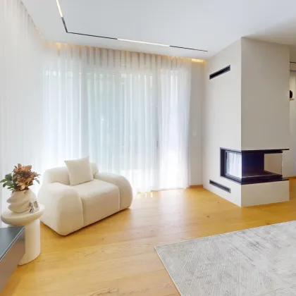 Exklusive Doppelhaushälften mit Traum-Ausblick auf die Burg Liechtenstein – schlüsselfertig mit Terrasse, Garten & Balkon! 4–5 Zimmer für höchste Wohnansprüche! - Bild 2