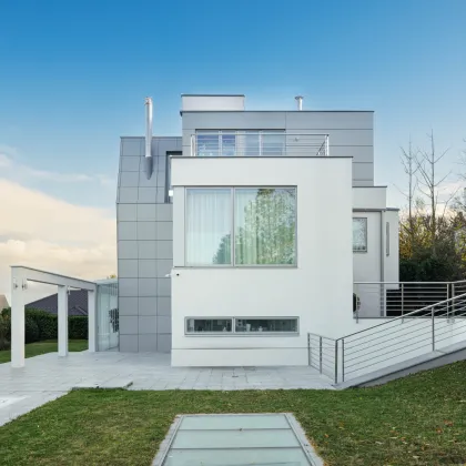 TOP ANGEBOT!!!Villa der Superlative in bester Lage in GIEßHÜBL | Traumhafter Panoramablick - Bild 2
