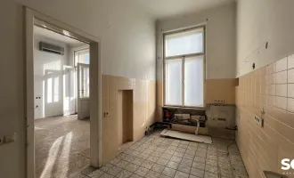 #SQ - SANIERUNGSBEDÜRFTIGER STILALTBAU MIT BALKON - MARIAHILFERSTRAßE / TOP 23
