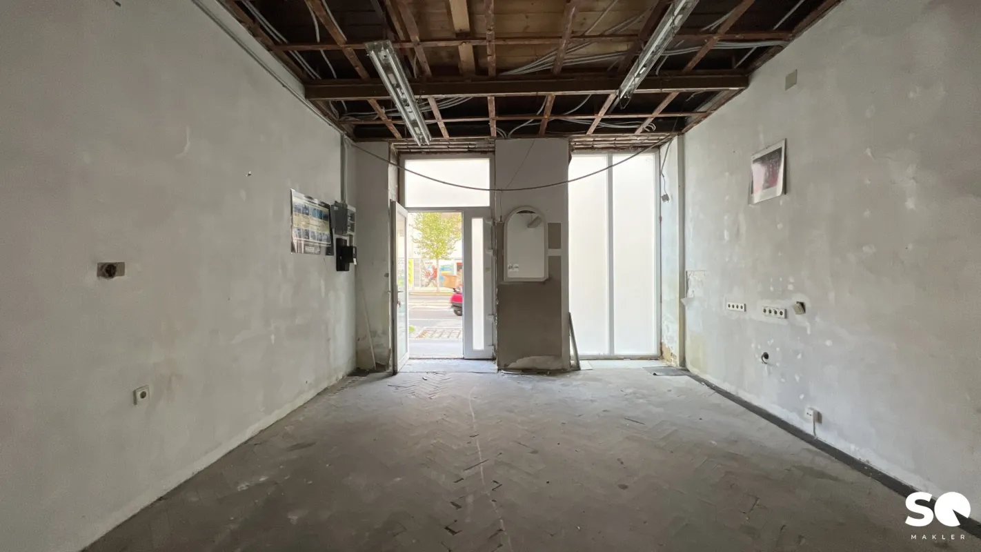 #SQ - SANIERUNGSBEDÜRFTIGES GESCHÄFTSLOKAL/BÜRO/ATELIER -  MARIAHILFERSTRAßE / TOP 4 - Bild 1