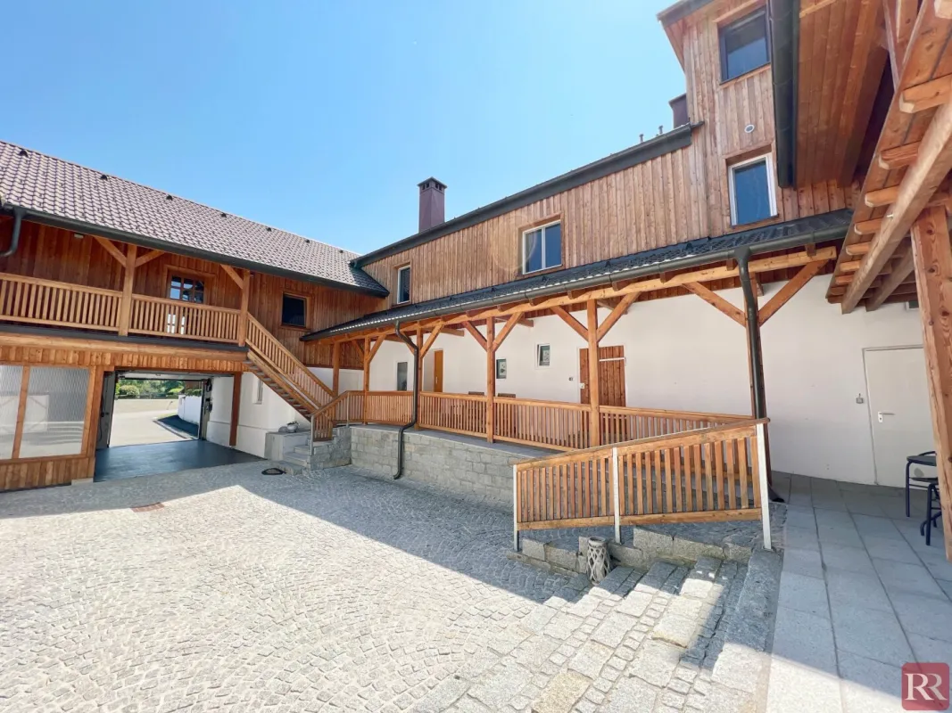 Moderner Vierkanthof mit vielen Möglichkeiten - Bild 1