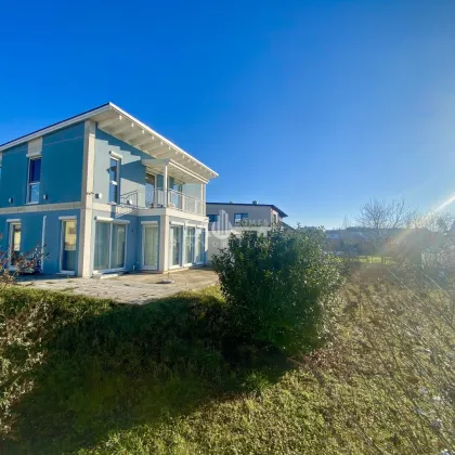 Exklusiver Landtraum mit höchster Wohnqualität in Winden am See - Bild 2