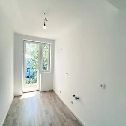 Erstbezug! In bester Gersthofer Lage! Nähe Türkenschanzpark! 3-Zimmer-Wohnung mit Balkon und GARTEN! - Bild 3