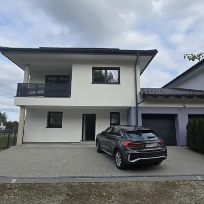 Doppelhaushälfte der besonderen Art Erstbezug !! - Bild 2