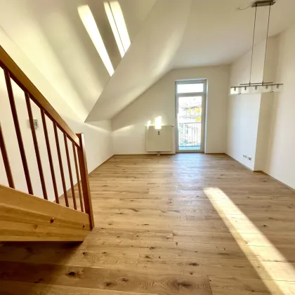 Dachgeschoss - 2 sanierte Wohneinheiten in einem wunderschönen Jugendstilhaus sowie KFZ-Tiefgaragenabstellplätze in absoluter Bestlage, direkt gegenüber der Karl-Franzens-Universität! - Bild 2