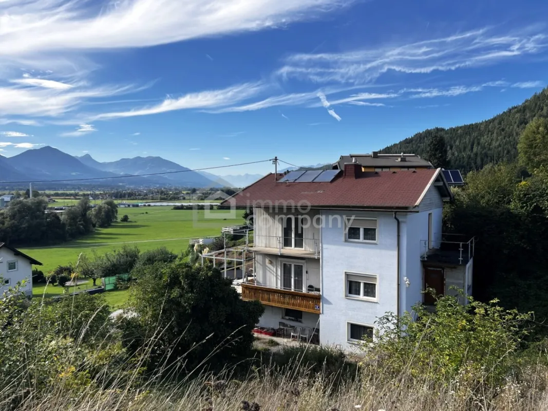 Großes renovierungsbedürftiges Ein- bis Zweifamilienhaus in Weissenstein bei Villach mit Fernblick - Bild 1