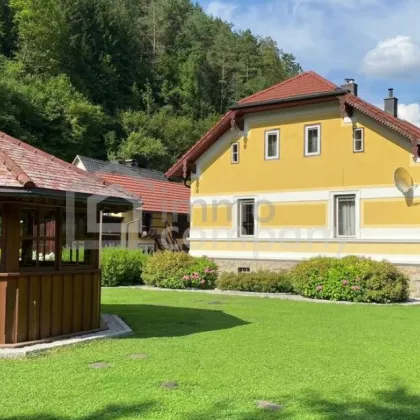 Elegantes Landhaus mit privatem Waldstück - Bild 2