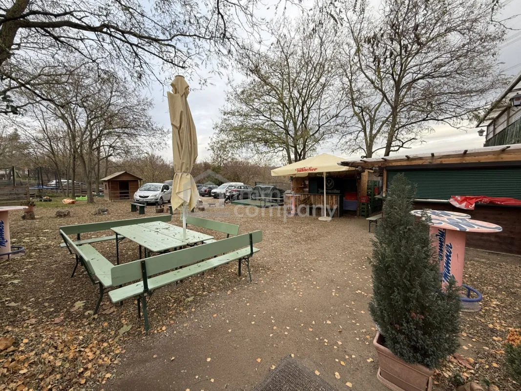 Stammersdorf: Grund zur Nutzung als Gastronomie, Buschenschank, Heuriger - Widmung BB2 - Bild 1