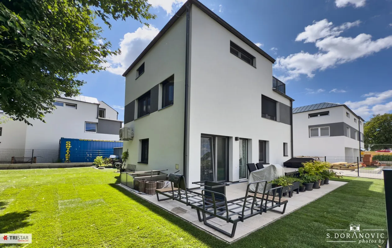 NEU! ++ ZIEGELMASSIV ++ 12 REIHENHÄUSER ++ 2 PKW-STELLPLÄTZE PRO HAUS ++ GARTEN & TERRASSE ++ BELAGSFERTIG ++ FISCHAMEND ++ - Bild 1