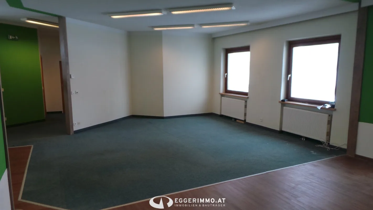 Piesendorf Fürth /  Kaprun : 100 m² Lager, Büro, Saal-Raum, - Bild 1