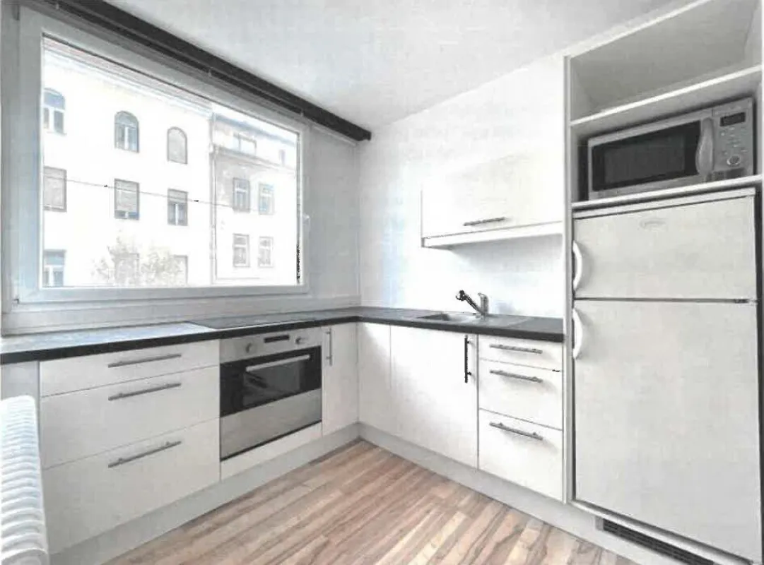 Wohnen im Zentrum von Graz – Uhrturmblick -  nähe AVL, verfügbarer Tiefgaragenstellplatz - Bild 1