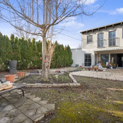Renovierungsbedürftiges Einfamilienhaus in Ruhelage | vollunterkellert mit Garage und viel Potenzial | tolle Raumaufteilung in U2 Nähe - Bild 2