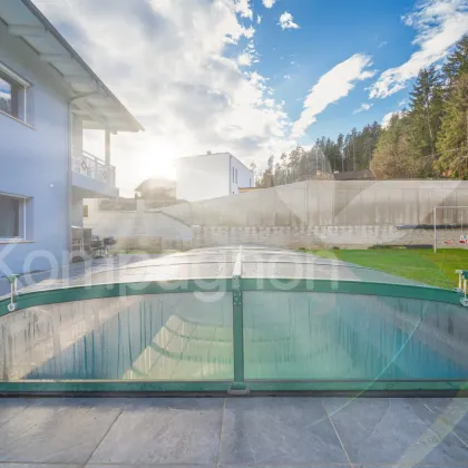 Großzügiges Qualitätshaus mit Pool in Ruhelage - Bild 2