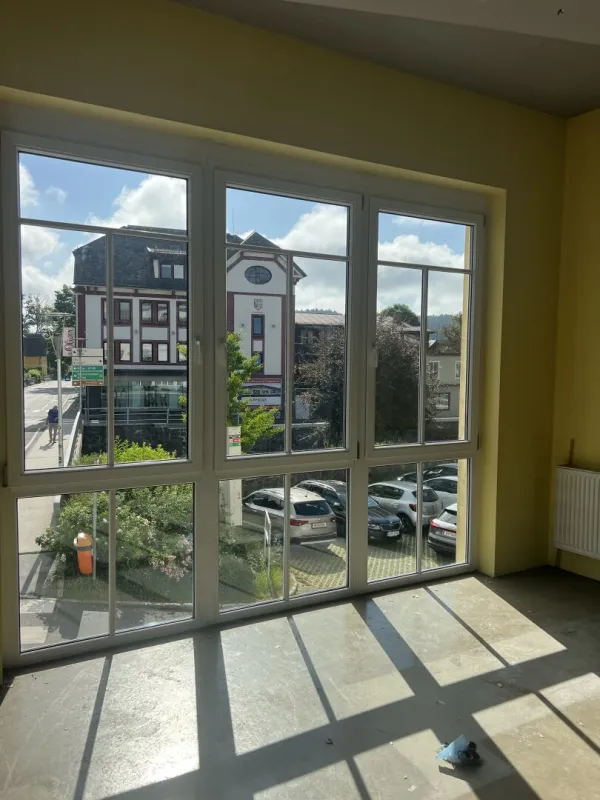 Lichtdurchflutetes Büro am Gasserplatz 1, 9620 Hermagor in bester Lage zu vermieten! - Bild 1