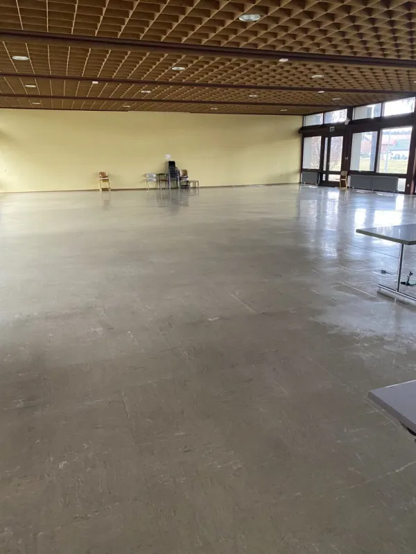 Gewerbliche Top-Immobilie in Gleinstätten: Modern, vielseitig, günstige Miet-Preise! - Bild 1