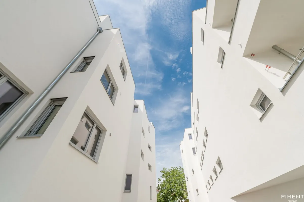 GARAGENSTELLPLÄTZE - 1100 Wien, Schleiergasse 2 - Bild 1