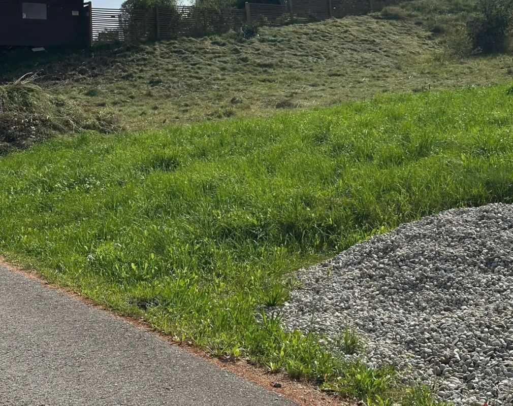 Traumhaftes Baugrundstück in idyllischer Lage 🌸🌳 - Bild 1