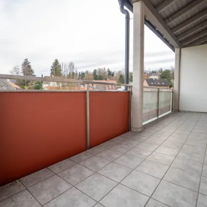 Moderne 2-Zimmer-Wohnung mit Balkon und Carport in zentraler Lage zum Spitzenpreis - Bild 3