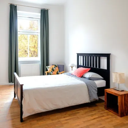 Schöner Altbaucharme mit Innenhofgarten! Direkt im Zentrum! - Bild 3