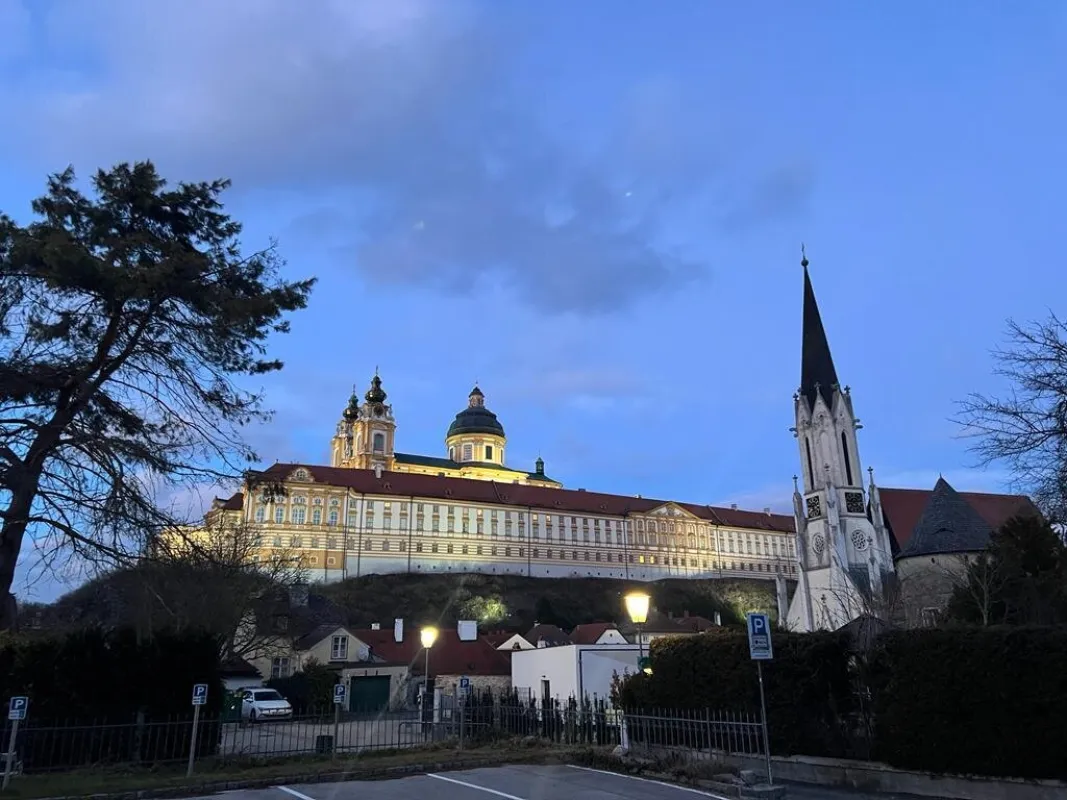 ZINSVILLA MIT ENTWICKLUNGSPOTENTZIAL - RENDITOBJEKT - Bild 1