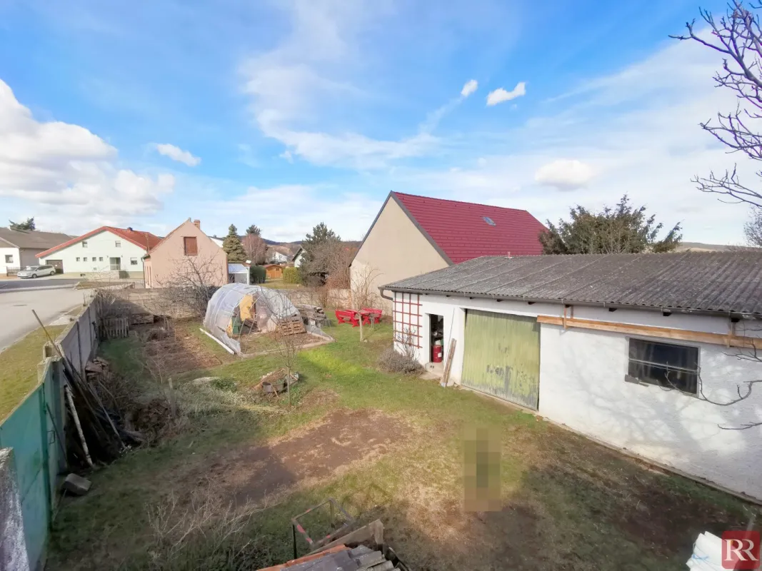 Sonniges Baugrundstück mit 50m² Halle - Bild 1