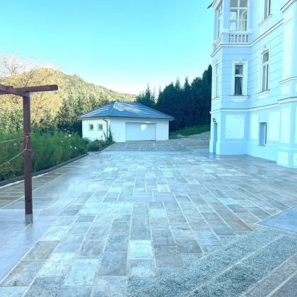 Historische Villa mit Blick auf die Donau - Bild 3