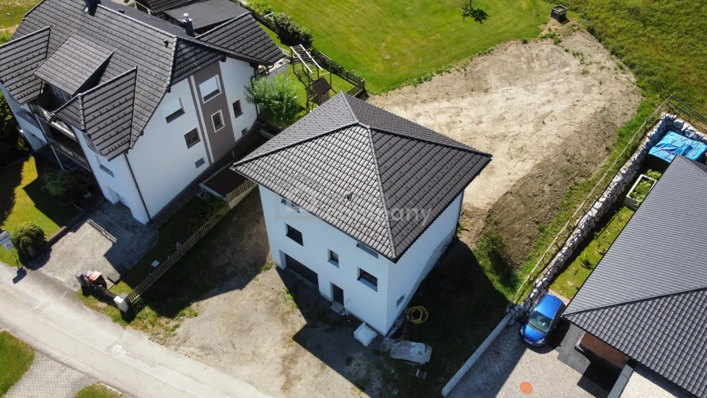 Schlüsselfertig und bereit zum Einziehen auf Wunsch! - Bild 1