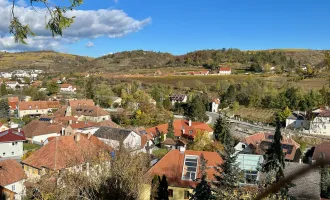 Baugrund in Hanglage und mit Ausblick!