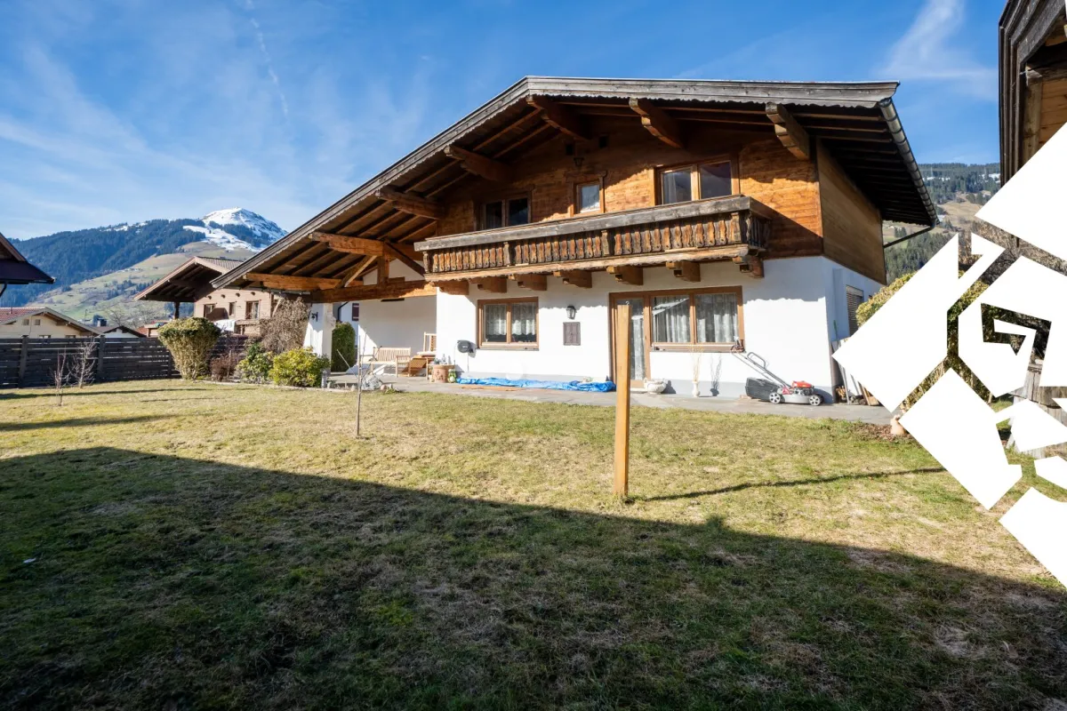 Renovierungsbedürftiges Einfamilienhaus in erstklassiger Lage zu kaufen - Bild 1