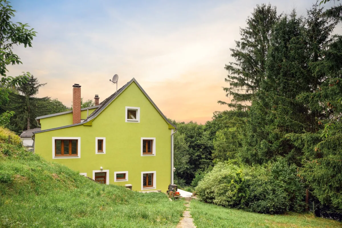 SUPER ANGEBOT!!! 6-Zimmer-Haus in 1140 Wien zu einem unschlagbaren Preis + ENTWICKLUNGSMÖGLIHKEIT!!! - Bild 1