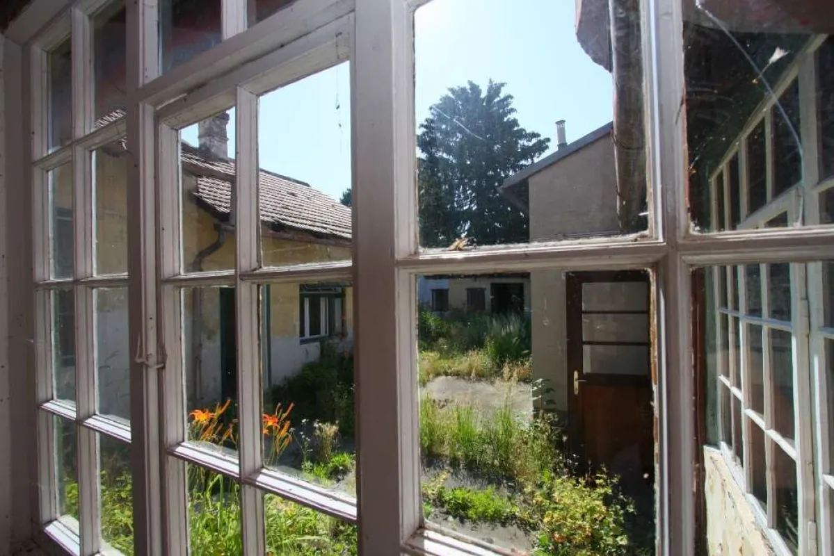 Entzückendes Haus im Herzen von Stammersdorf - Bild 1