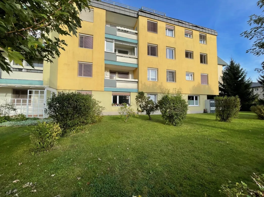 MIETE! Helle 2 Zimmerwohnung im Erdgeschoss Grünfläche, Barrierefrei ideal für Alt und Jung - Bild 1
