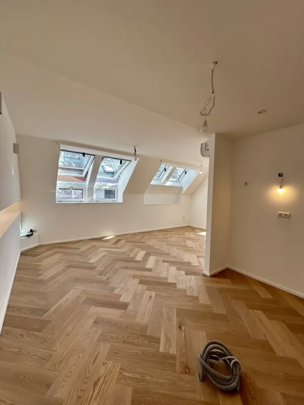 Traumhafte Maisonette in 1090 Wien: 3 Zimmer, Terrasse, luxuriöse Ausstattung! - Bild 1
