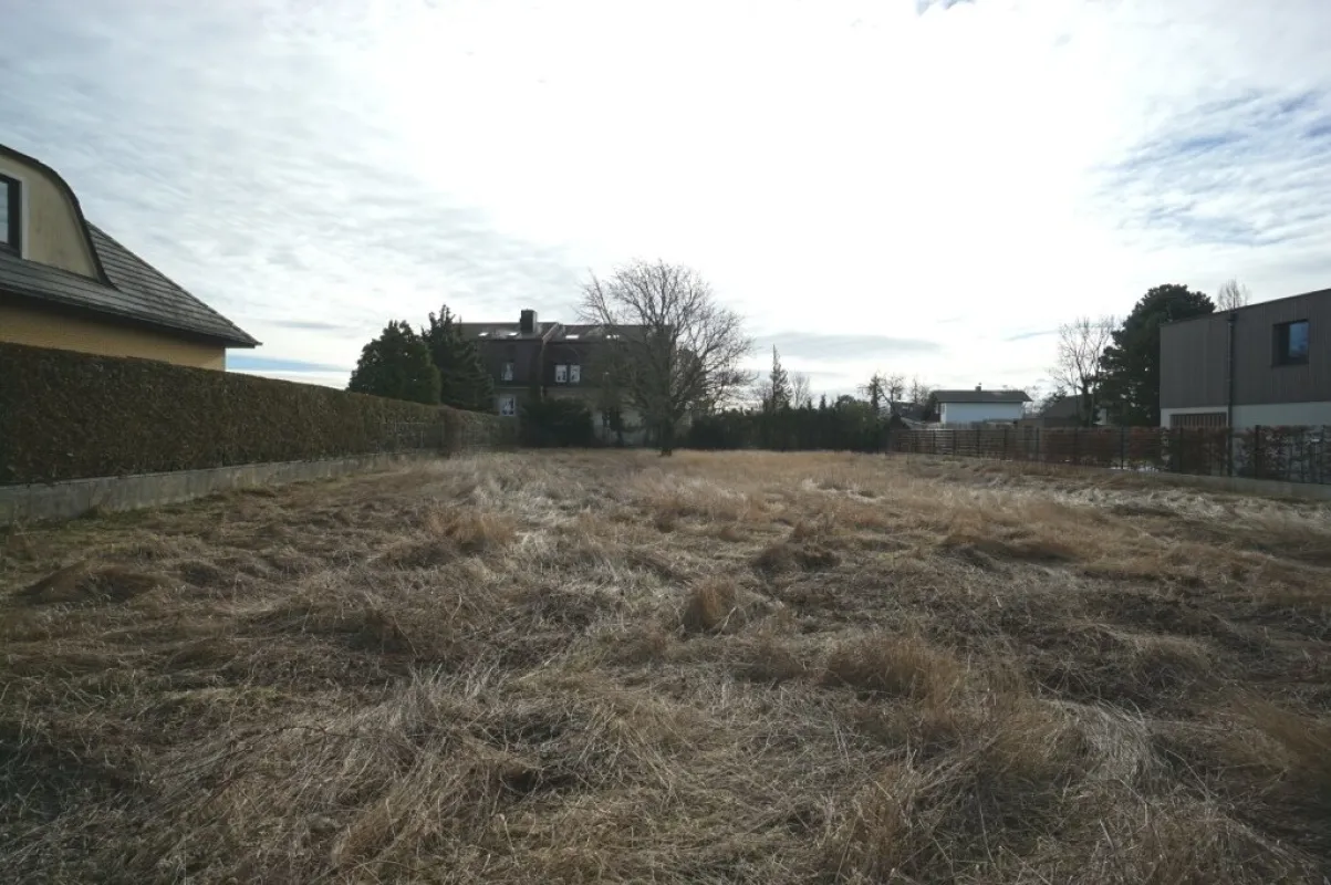 Baugrundstück in sehr guter Lage 1.258m² - Bild 1
