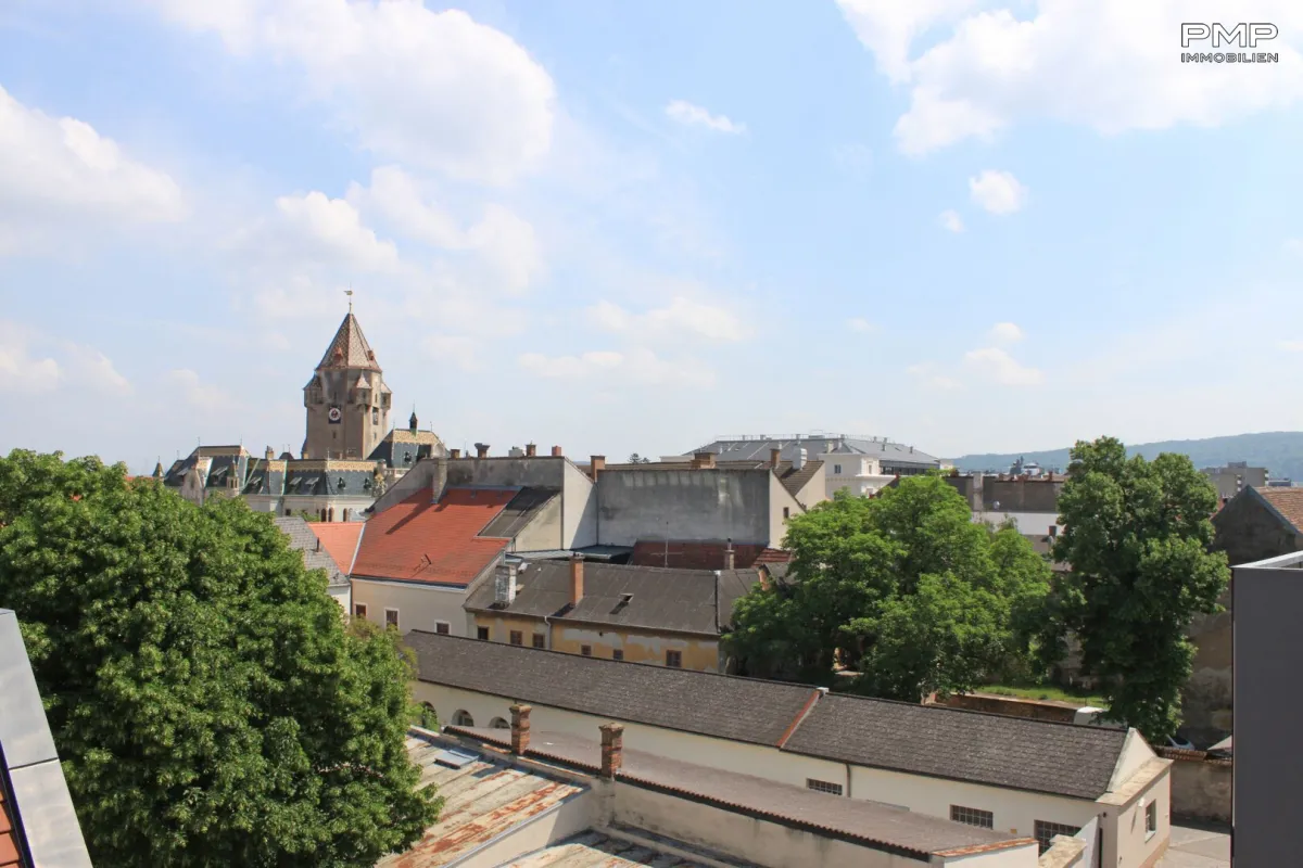Top-Anlagewohnung im Herzen von Korneuburg, mit Balkon und Klimaanlage (DG) - Bild 1