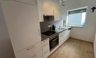 SANIERTE & MÖBLIERTE DACHGESCHOSSWOHNUNG INKL. KÜCHE! SOFORT BEZIEH- ODER VERMIETBAR! FÜR ANLEGER UND EIGENNUTZER!