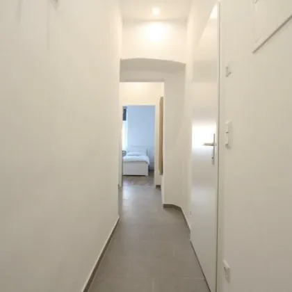 Wunderschöne, moderne 1-Zimmer-Wohnung in Bestlage! Kurzzeitvermietung! - Bild 2