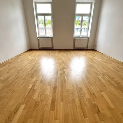 Top-Lage: 69m² Altbau-Wohnung, 2 Zimmer für 400.000 € - Bild 2