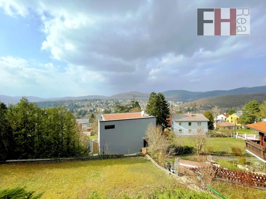 Haus in Bestlage am Satzberg mit sensationeller Fernsicht und Modernisierungsbedarf ! - Bild 1