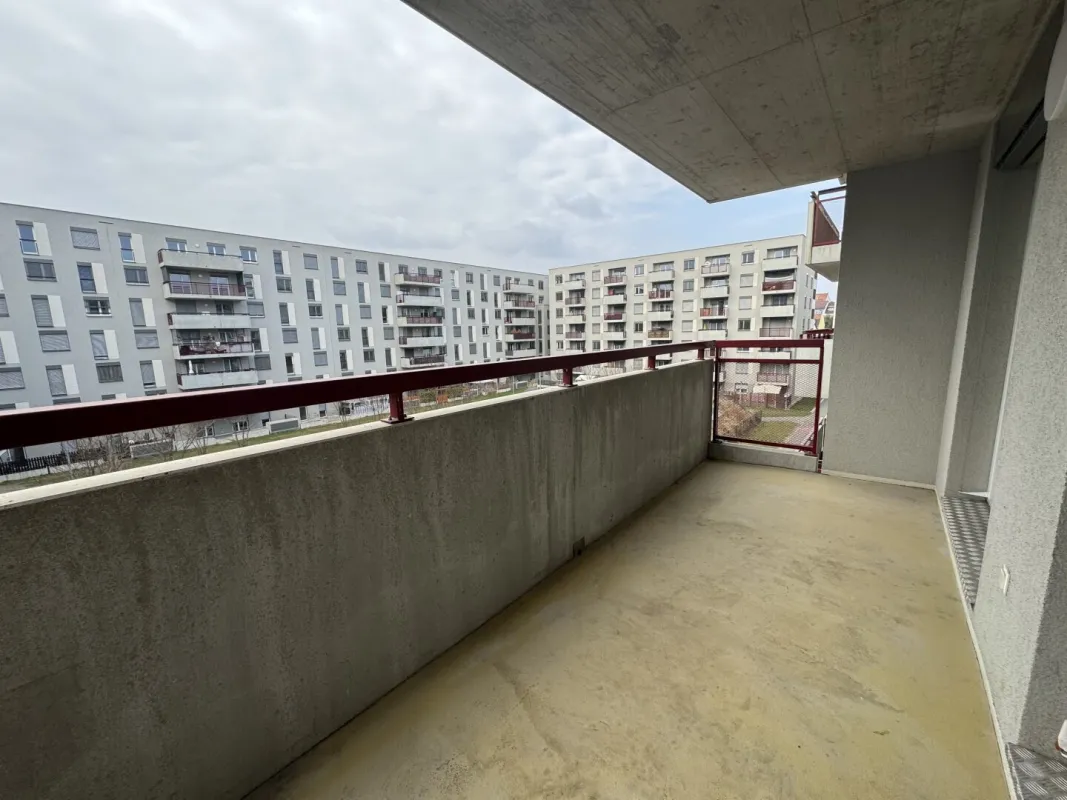 Großzügige 2-Zimmer Genossenschaftswohnung mit Balkon! -  unbefristeter Mietvertrag - Bild 1