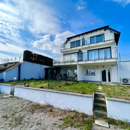 Am Föhrensee! Moderne Doppelhaushälfte mit Luftwärmepumpe, Klimaanlage, 4 Schlafzimmern und eigenem Seezugang - Bild 2